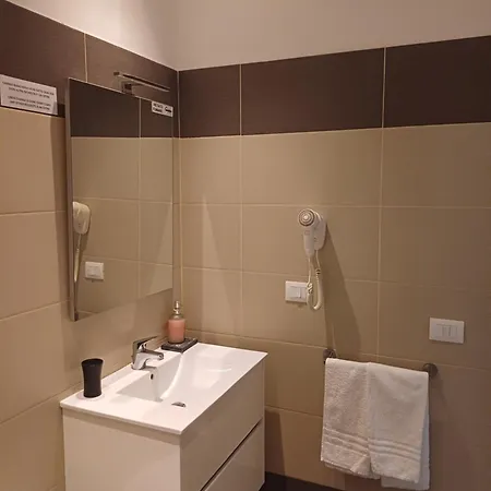 And Róma